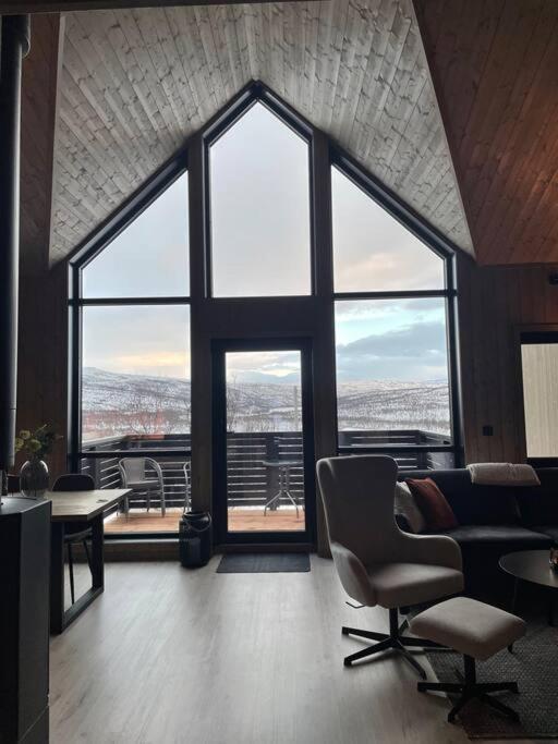 Ferienwohnung Skaidi Logde- Near Salomon River And Golf Course Hammerfest Exterior foto